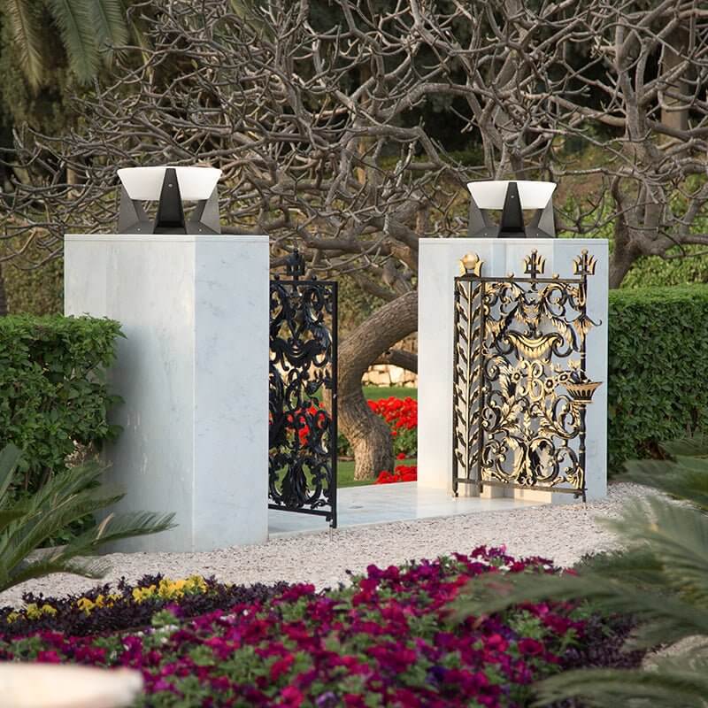 Solar Garden Lamps - Energy-Efficient Outdoor Lighting