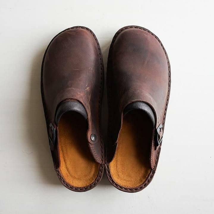 Comfortable Slip-On Leather Clogs - Stylish & Durable