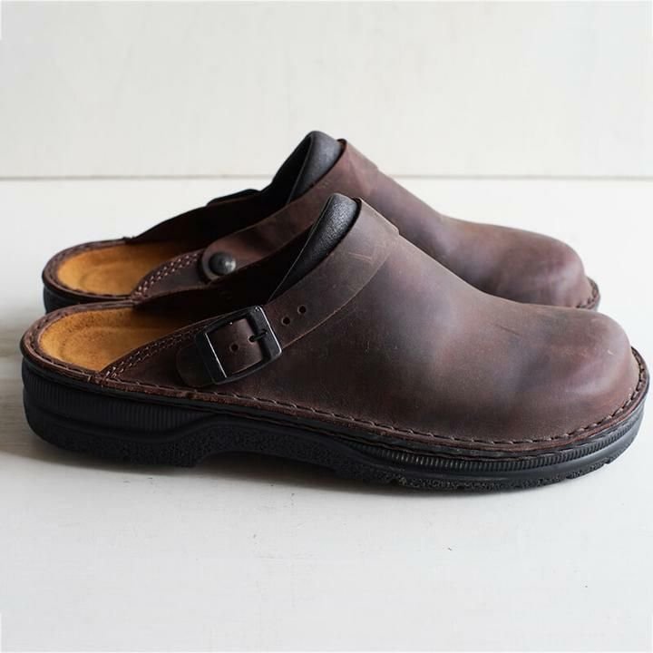 Comfortable Slip-On Leather Clogs - Stylish & Durable