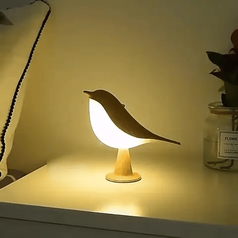Aviara - Elegant Bird-Shaped Wall Lamp with Wood
