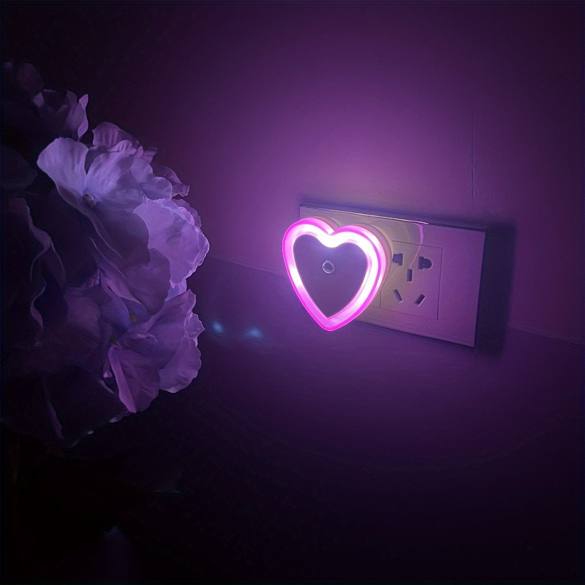 HeartGlow LED Night Light - Smart Dusk-to-Dawn Night Lighting