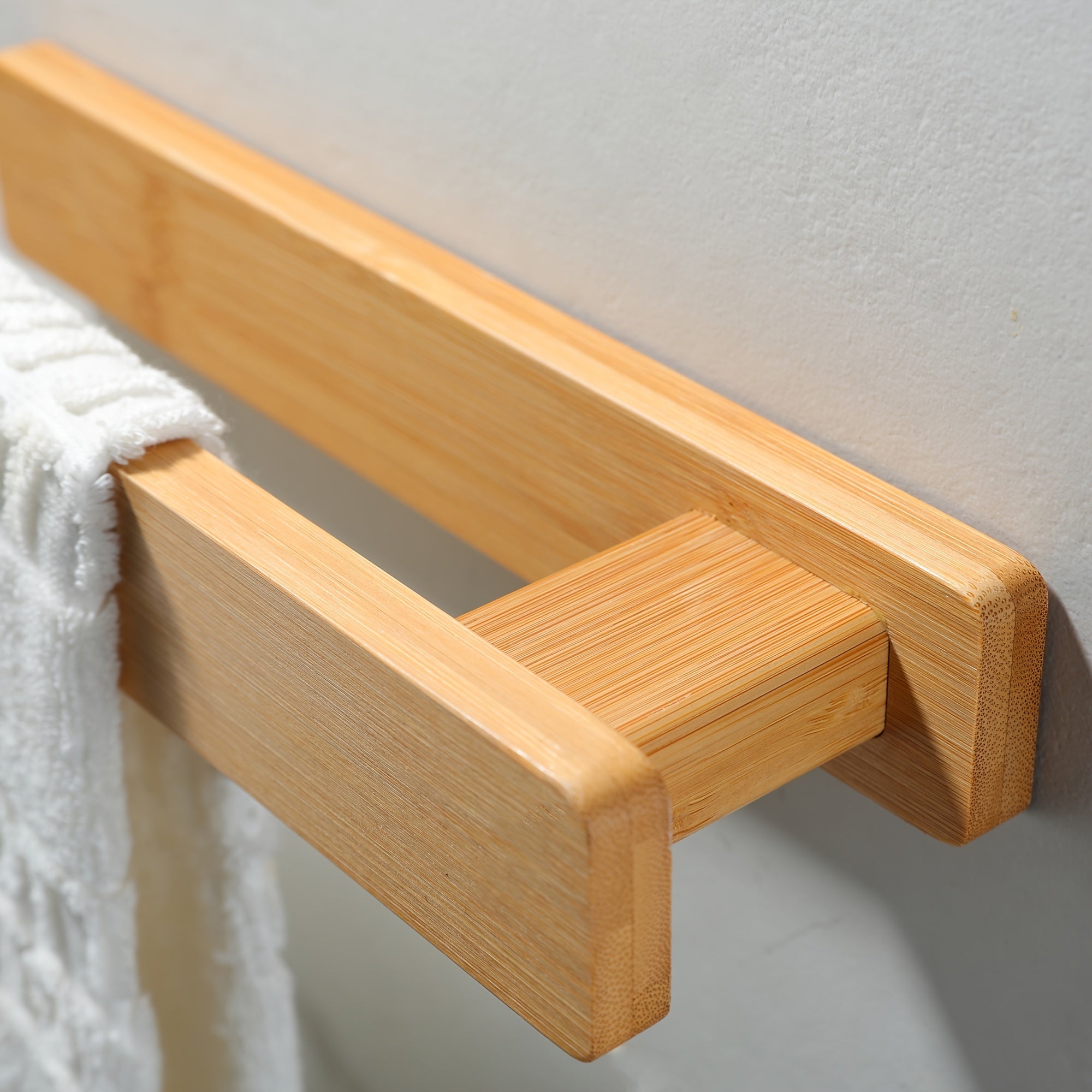 Modern Wooden Towel Holder – Elegant Wall Mounting Without Tools