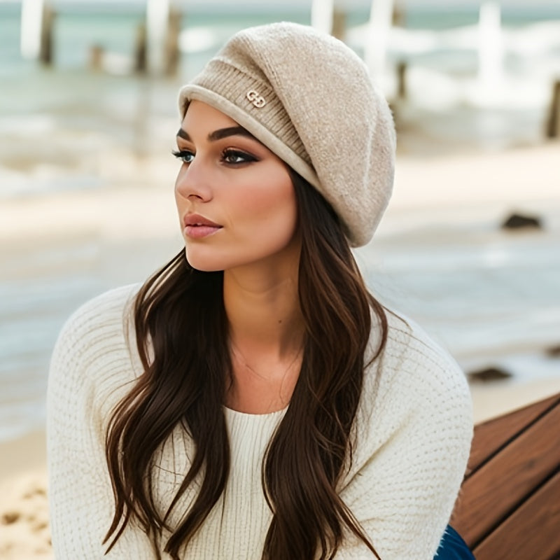 Chic Knitted Beret for Women - Elegance and Warmth for Winter