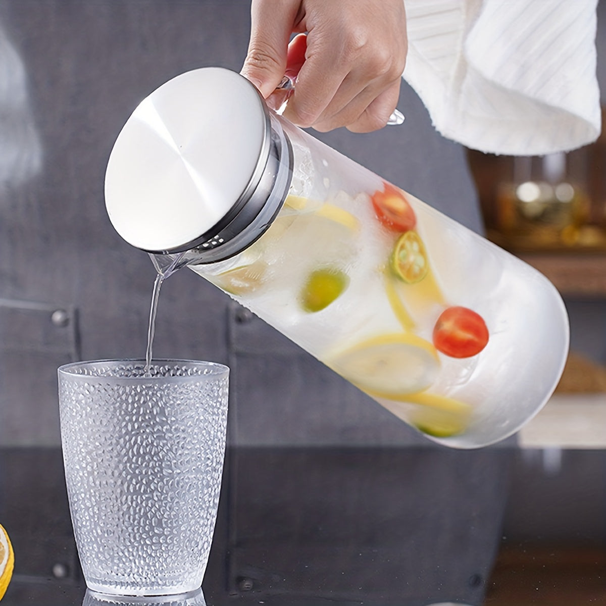 Glass Water Jug with Lid – Ideal for Juice, Bubble Tea, and Refreshing Summer Drinks