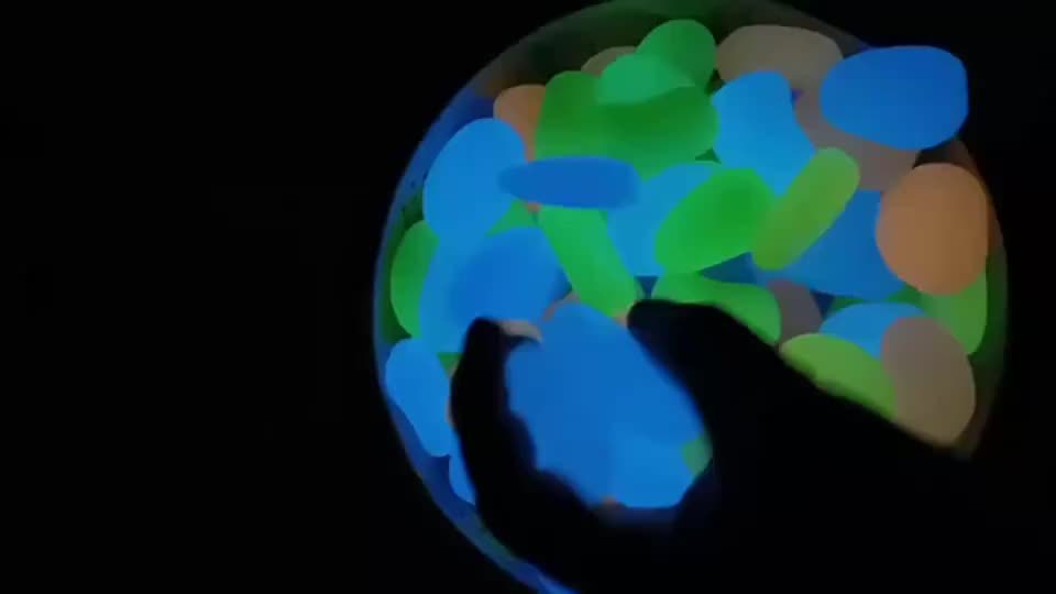 Enchanting Illuminated Garden Stones – Atmospheric and Durable