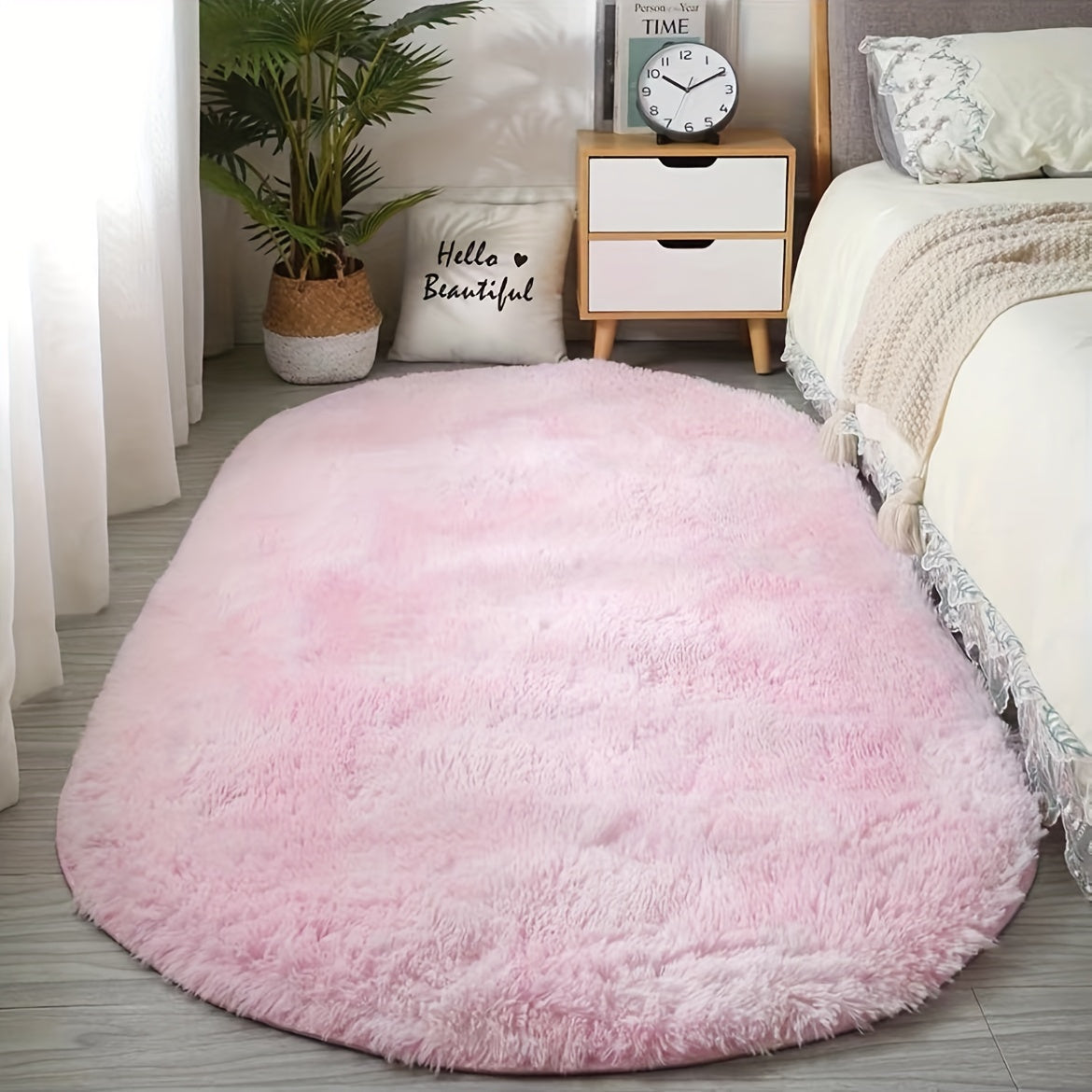 Plush Oval Rug – Soft and Stylish Rug for Bedroom and Living Room Decoration