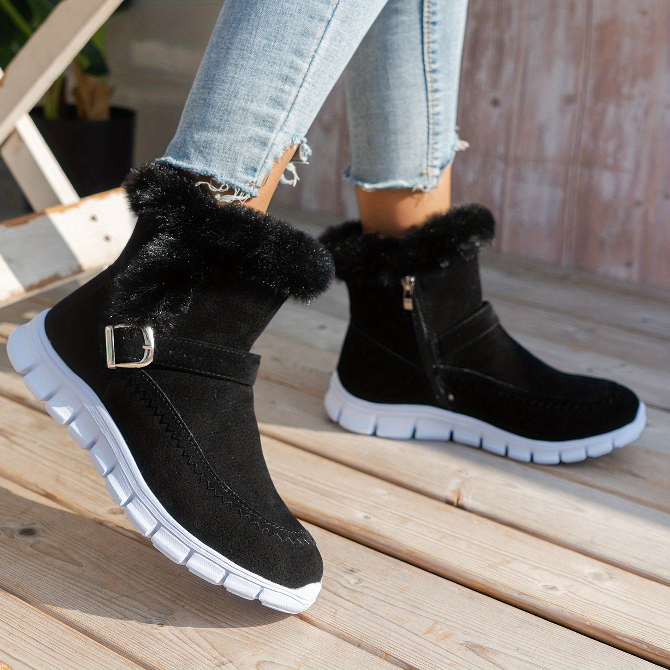Warm Velvet Snow Boots for Women - Comfortable and Stylish