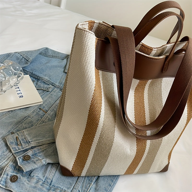 MetroStripe Casual Tote – Functionality and Design