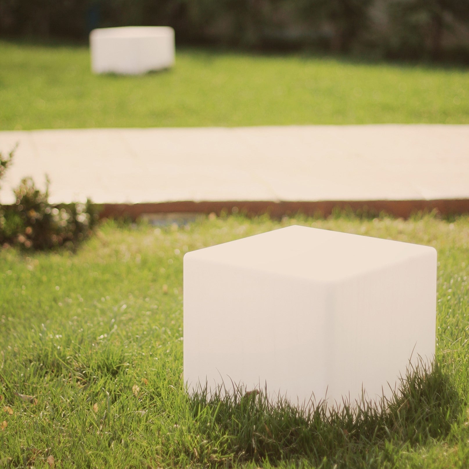 Cube Garden Lamp - LumaCube