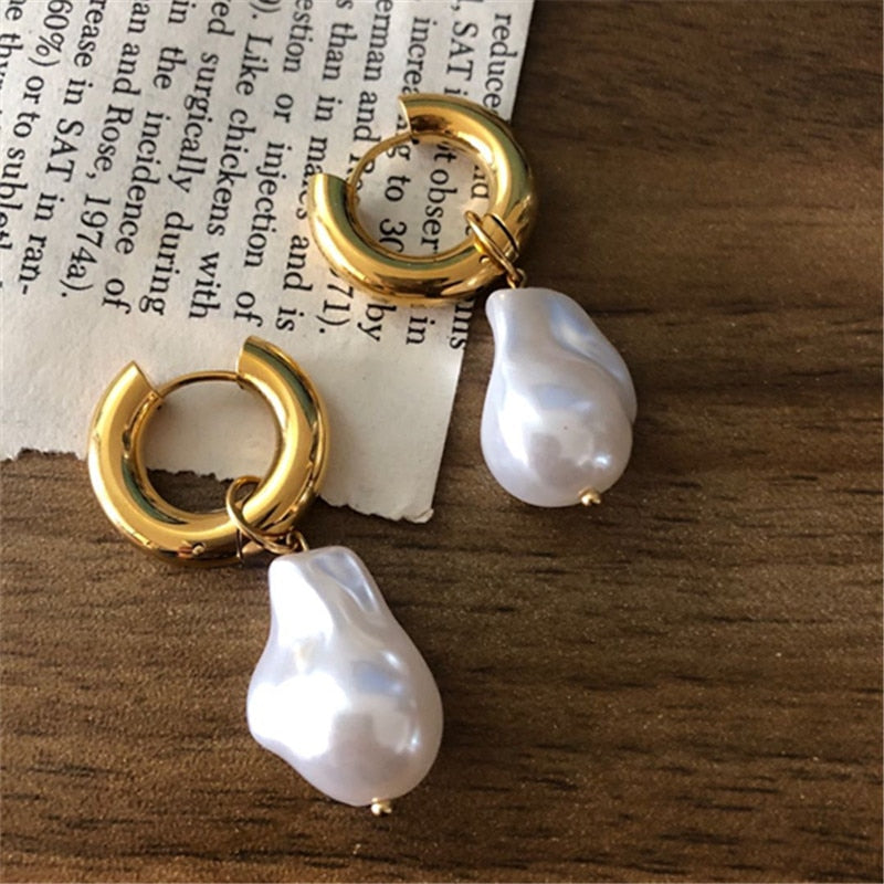 Retro Circle Pearls | Vintage Circle Pearl Earrings