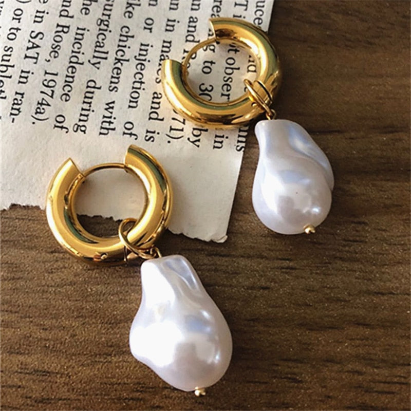 Retro Circle Pearls | Vintage Circle Pearl Earrings