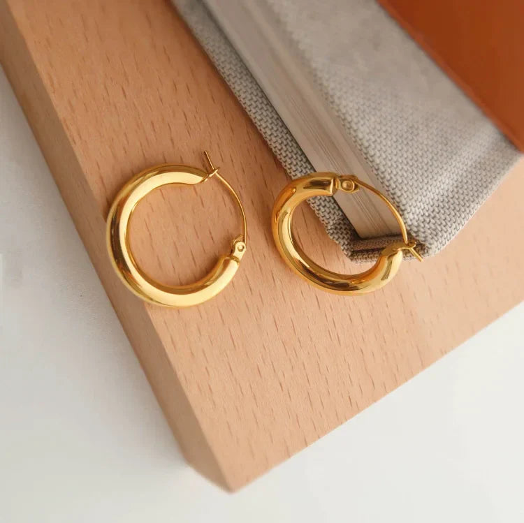 Golden Hoop Earrings – Aurélie