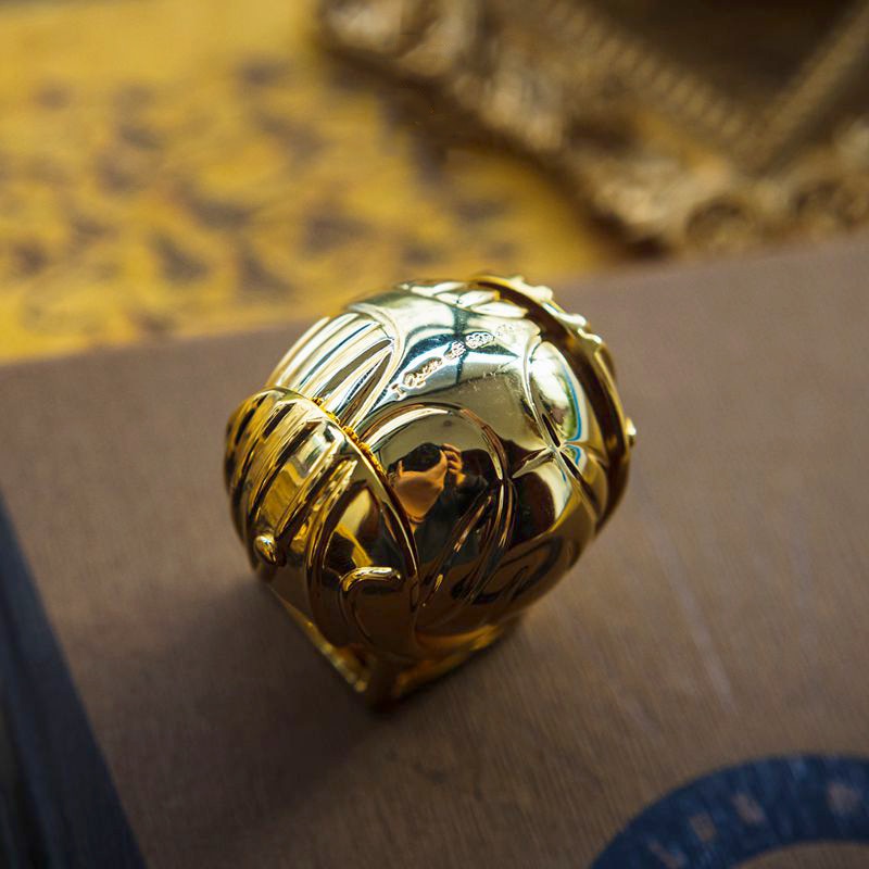 Golden Wing Orb Ring Box – Luxury Portable Jewellery Case
