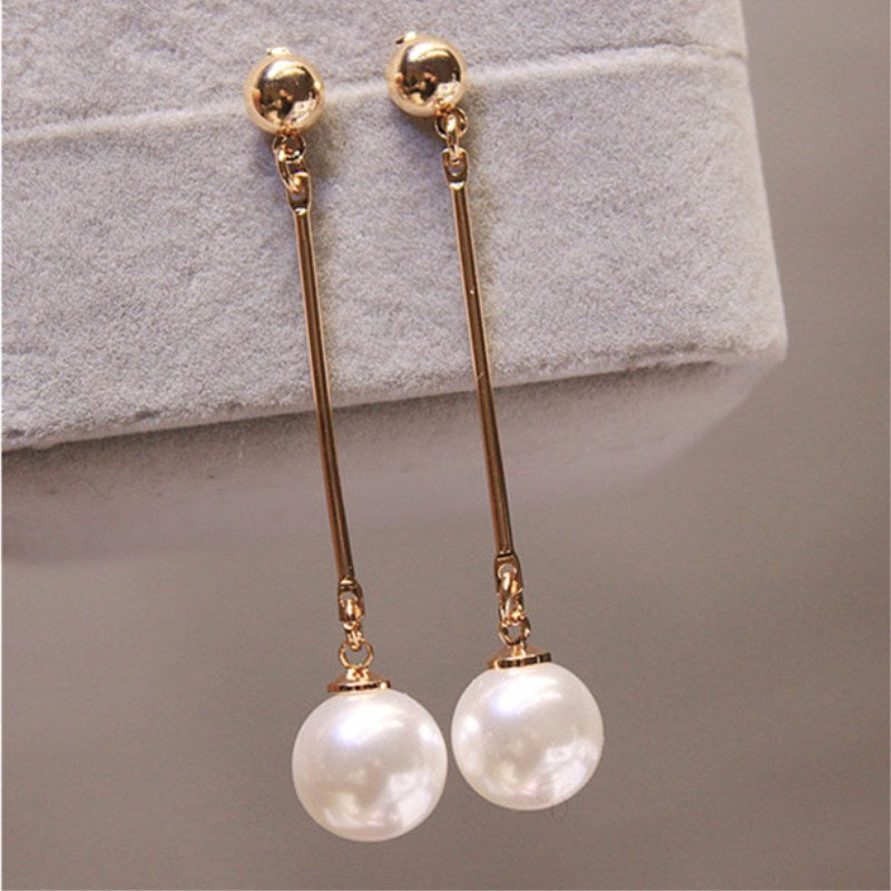 Pearl Drop Earrings in Luxurious Design – Selena