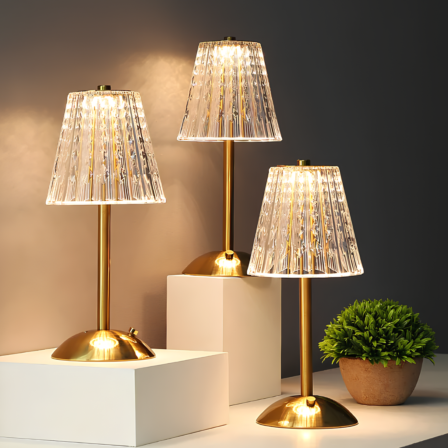 Golden Crystal Table Lamp - Aurora Luxe