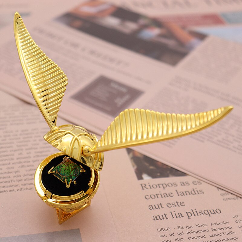 Golden Wing Orb Ring Box – Luxury Portable Jewellery Case