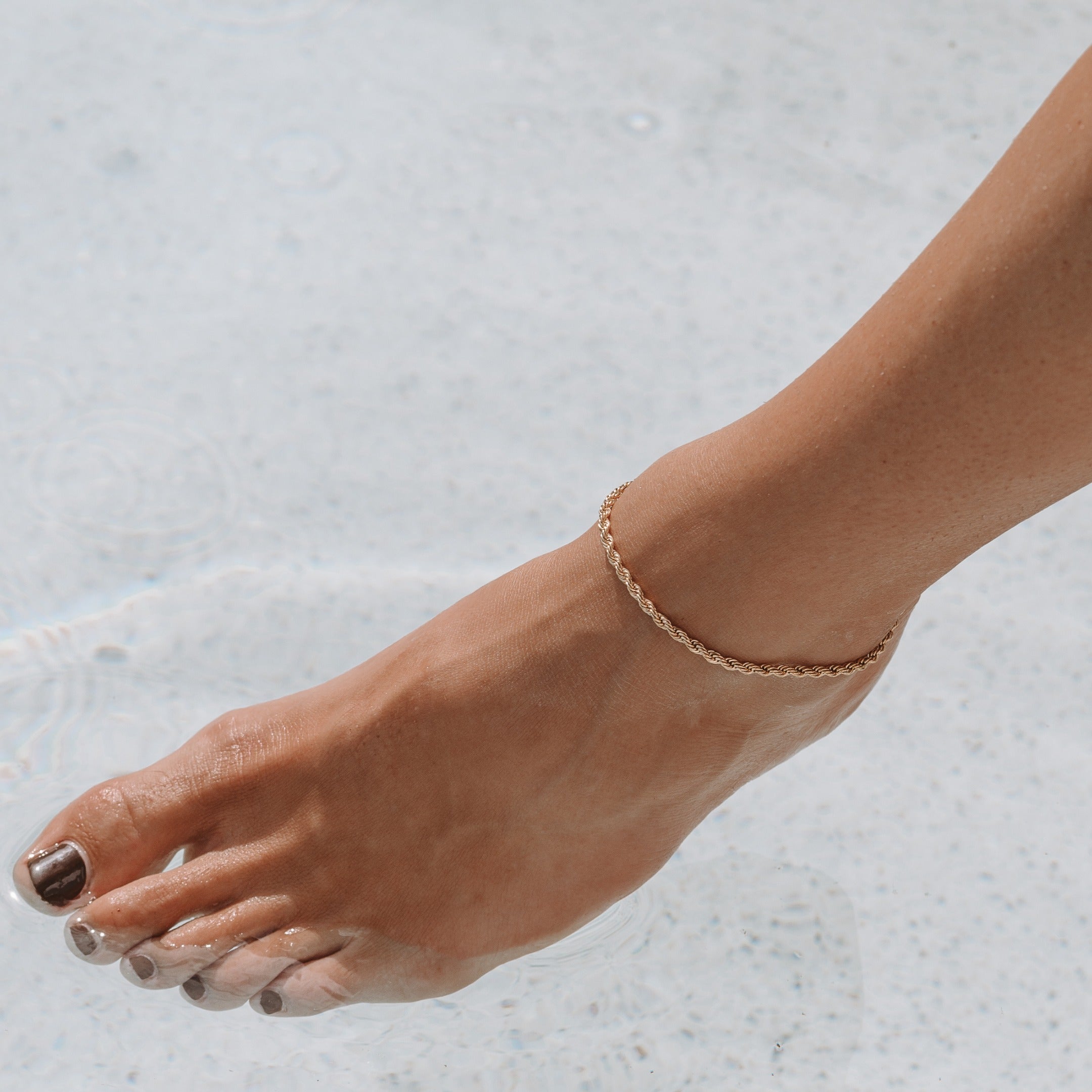 Minimalist and Stylish Women's Anklet – Lisa
