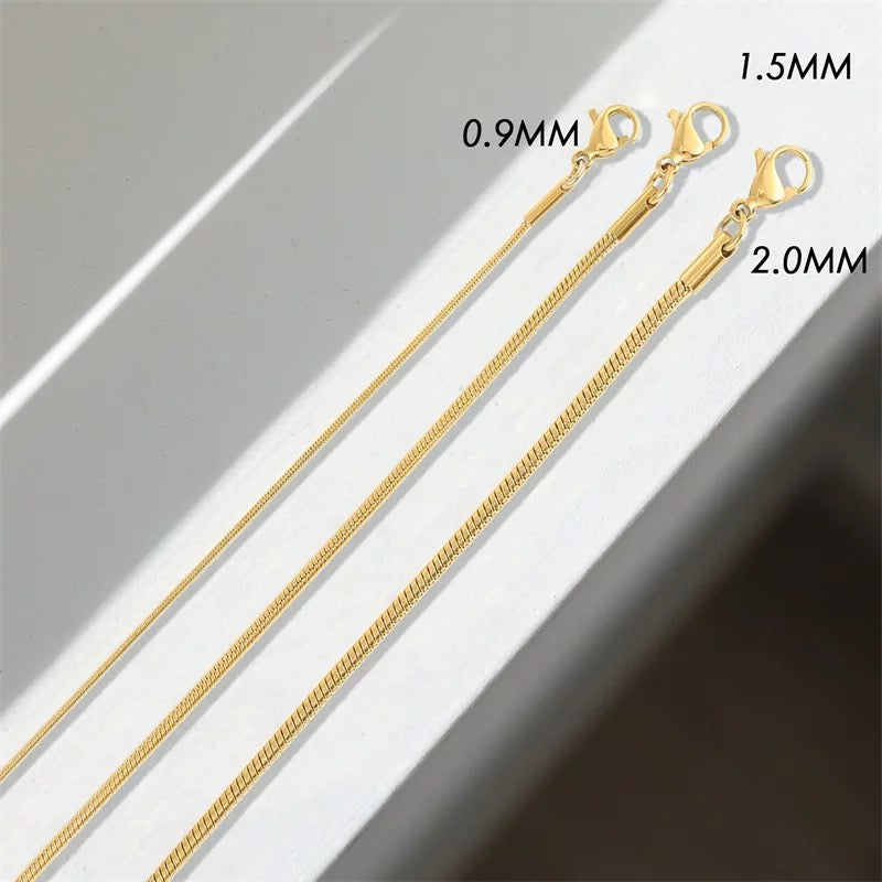 Bracelet | Minimalist Bracelet with Snake Clasp