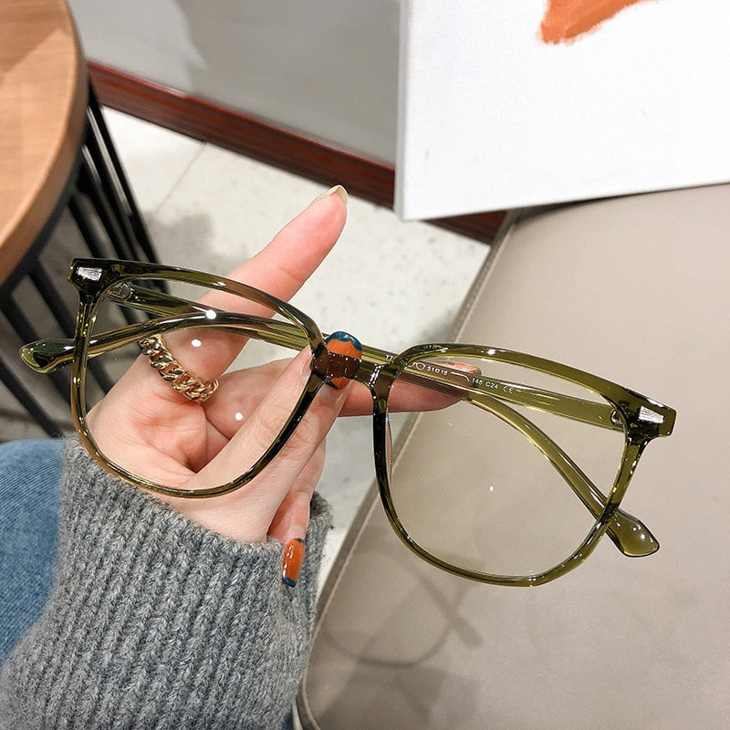 Short-sighted Prescription Glasses with Blue Light Protection - FocusFrame