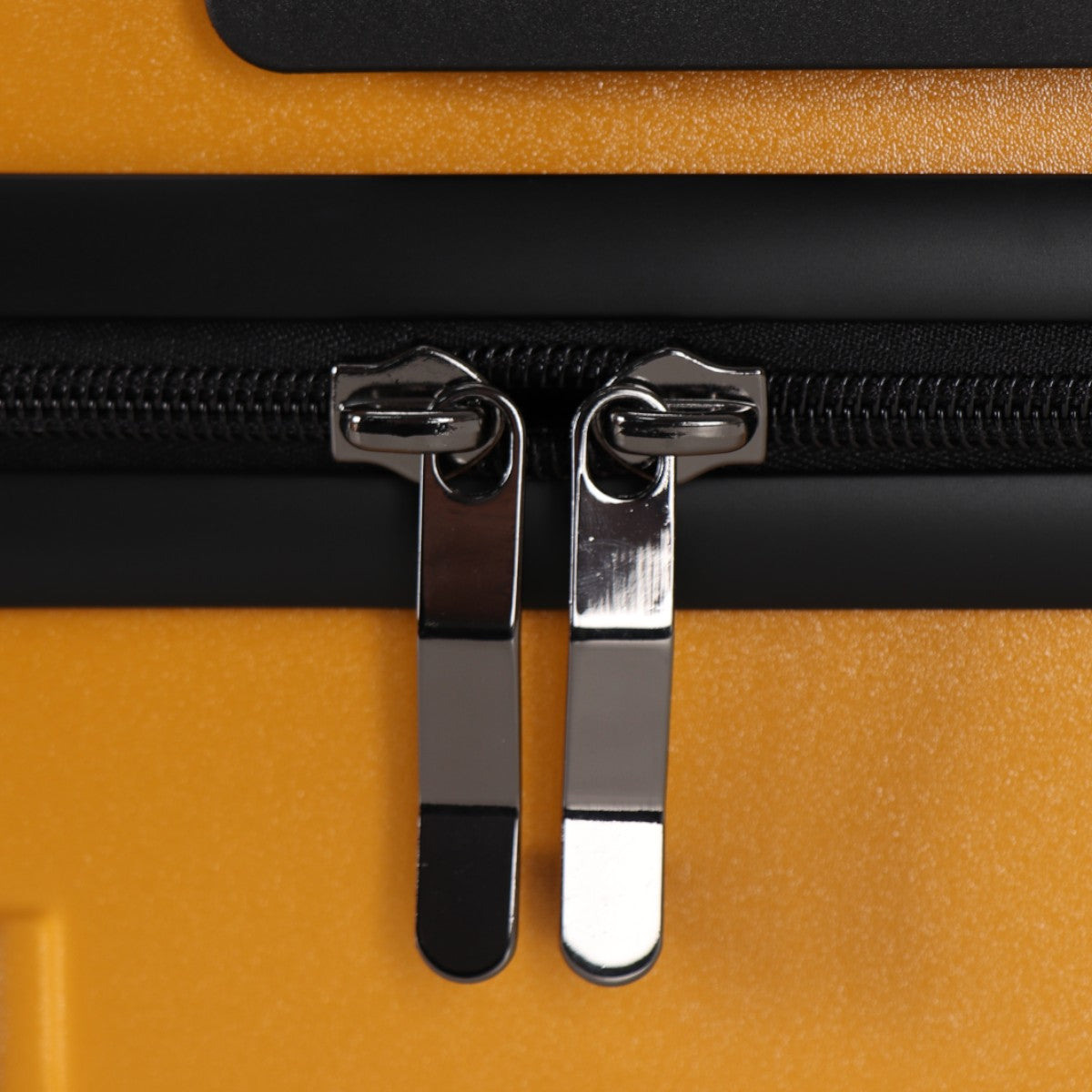 3-Piece Hard Shell Luggage Set – Atlas Explorer