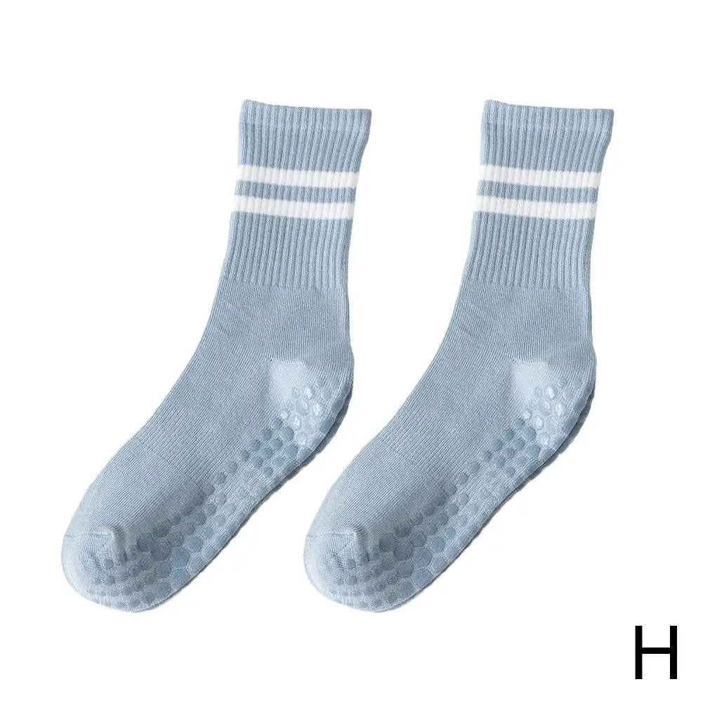 Anti-Slip Mid-Tube Sports Socks for Fitness and Yoga - GripFit