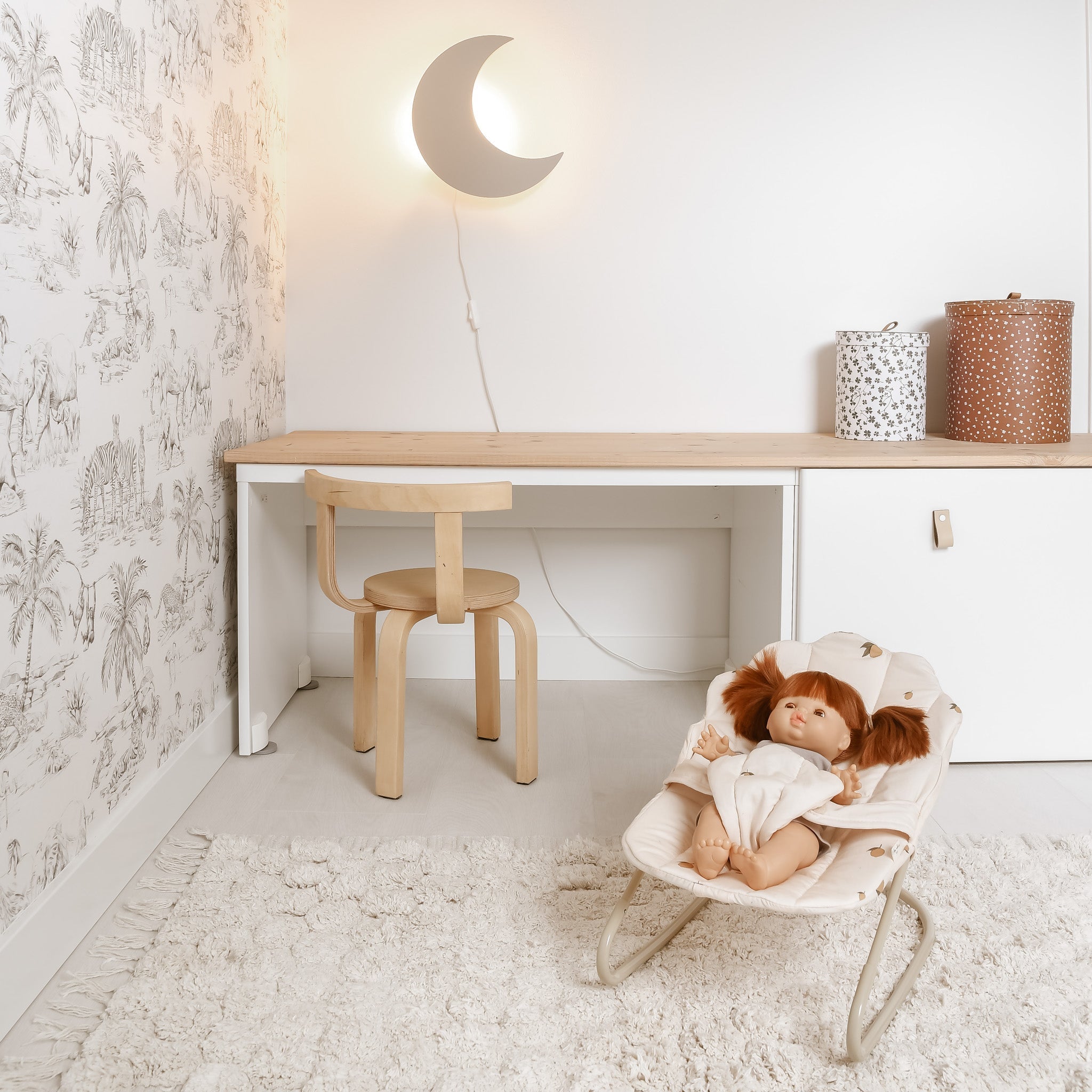 Wooden Wall Lamp for Children's Room - Moon-Shaped