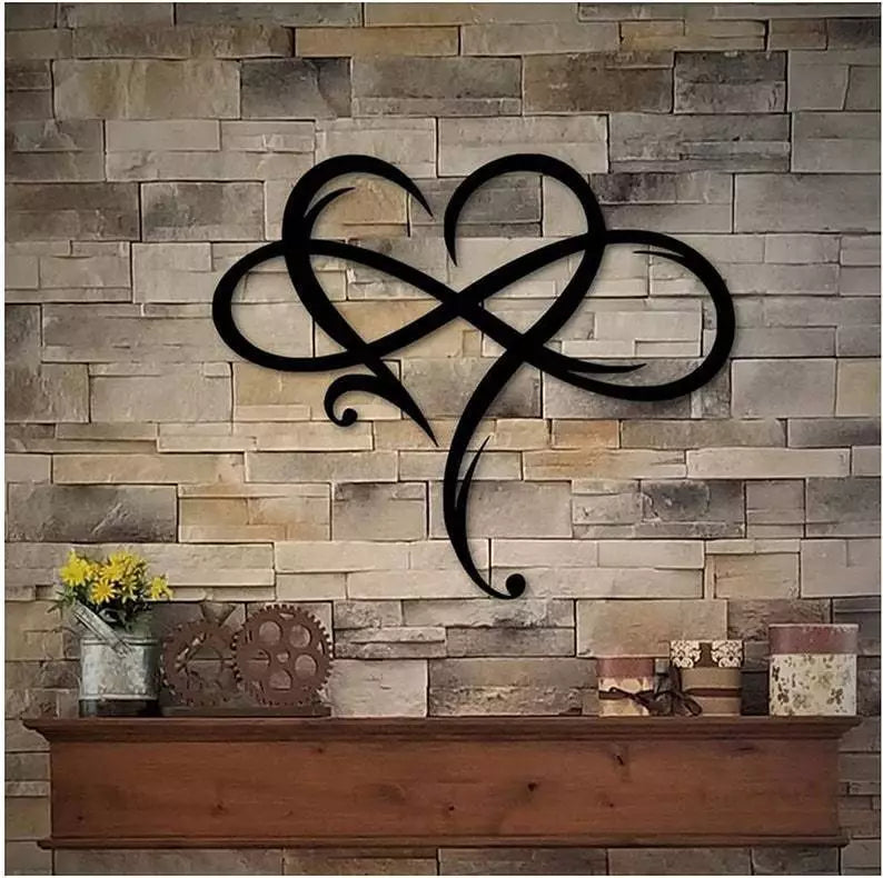 Tiberius Iron Wall Decoration - Infinity Heart Design