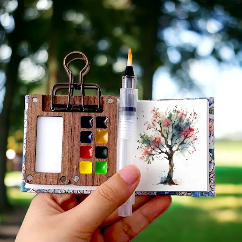 Compact Creativity – Anywhere and Anytime – KunstZet Watercolour Set