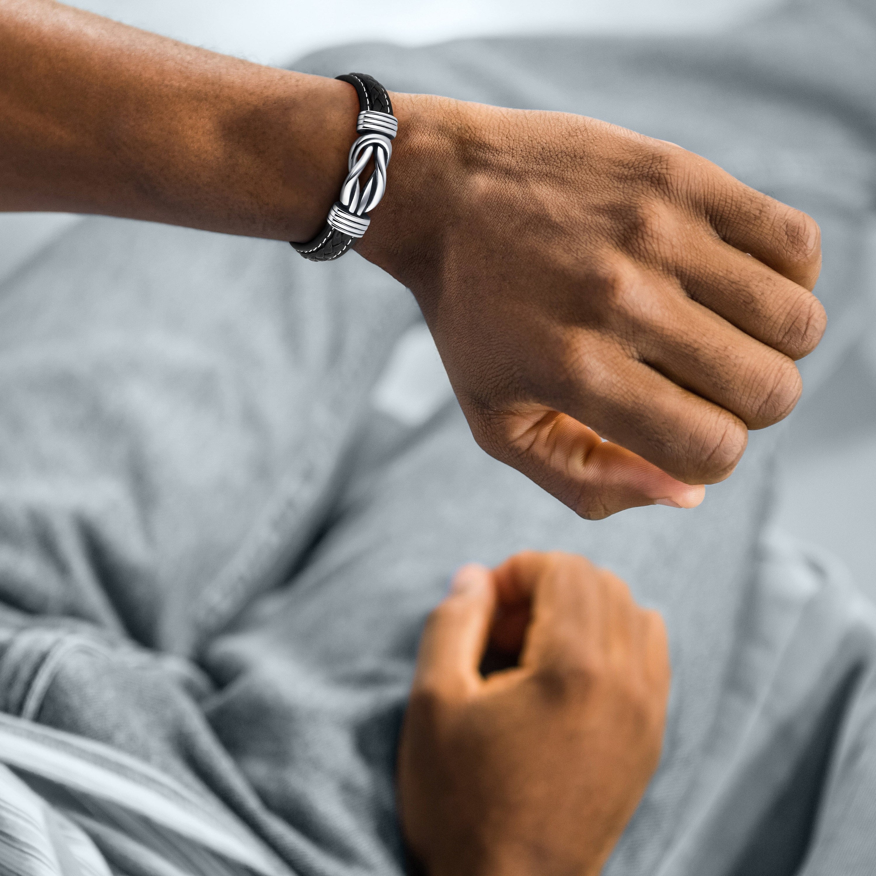 Infinity Leather Bracelet - Connecting Gift