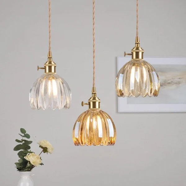 Japanese Retro Glass Flower Pendant Light | Elegant Flower-Shaped Glass Pendant | Warm Ambient Lighting | High-Quality Materials | Modern and Retro Style Combination | Interior Design Eye-Catcher | Easy Installation