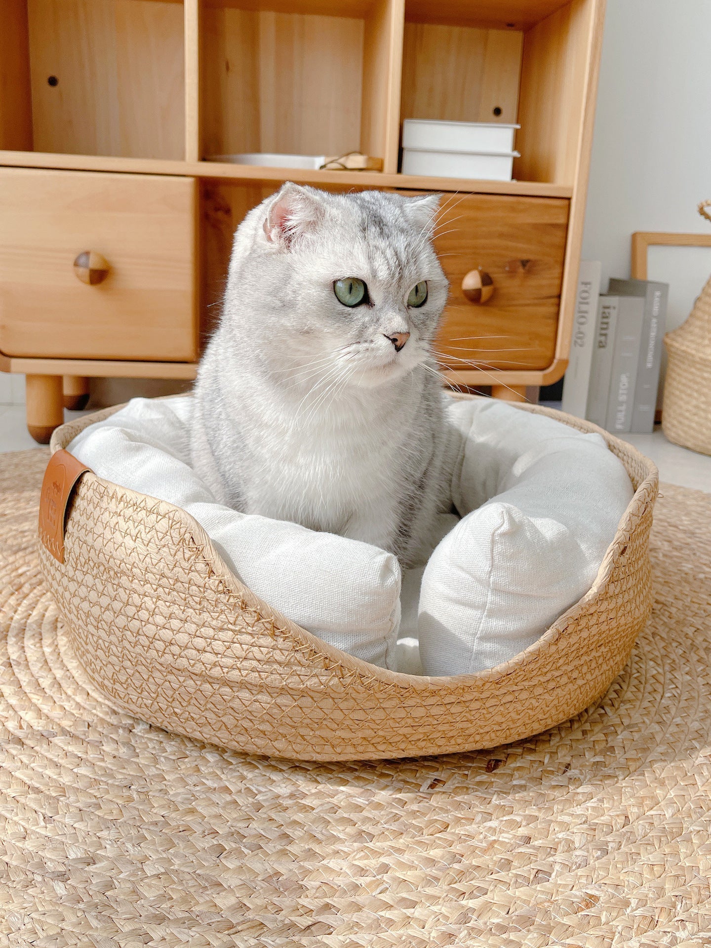 Handcrafted, Comfortable Cat Bed – LuxeSnooze