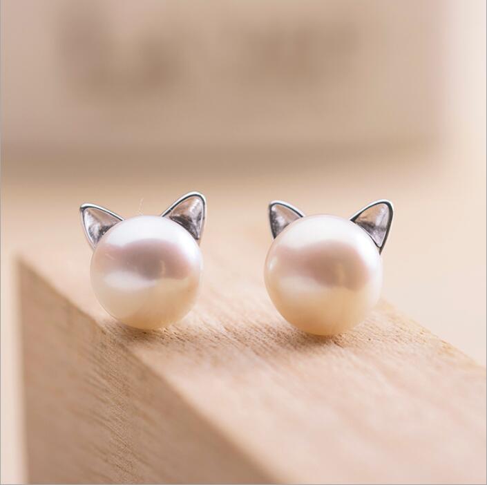 Charming Silver Cat Pearl Earrings - Mila