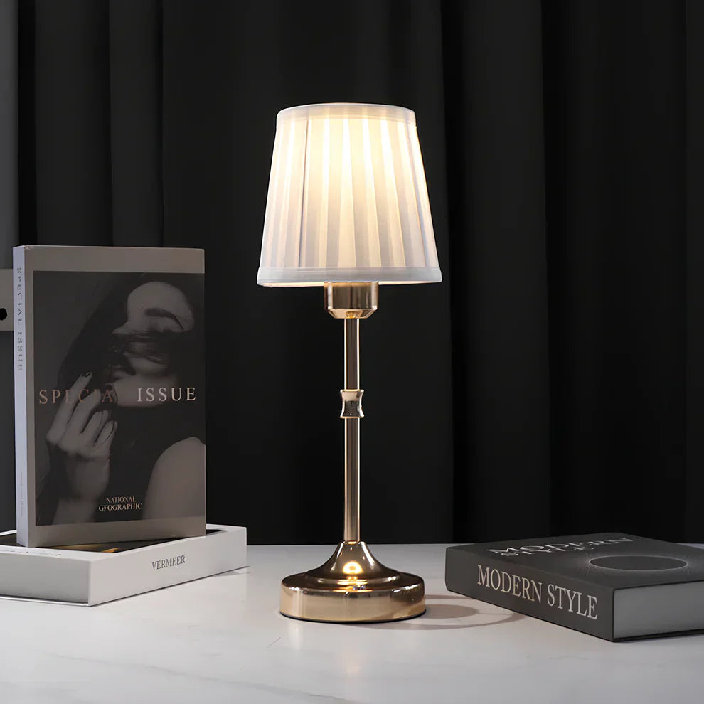 Classic Table Lamp | Wireless | With Three Light Settings