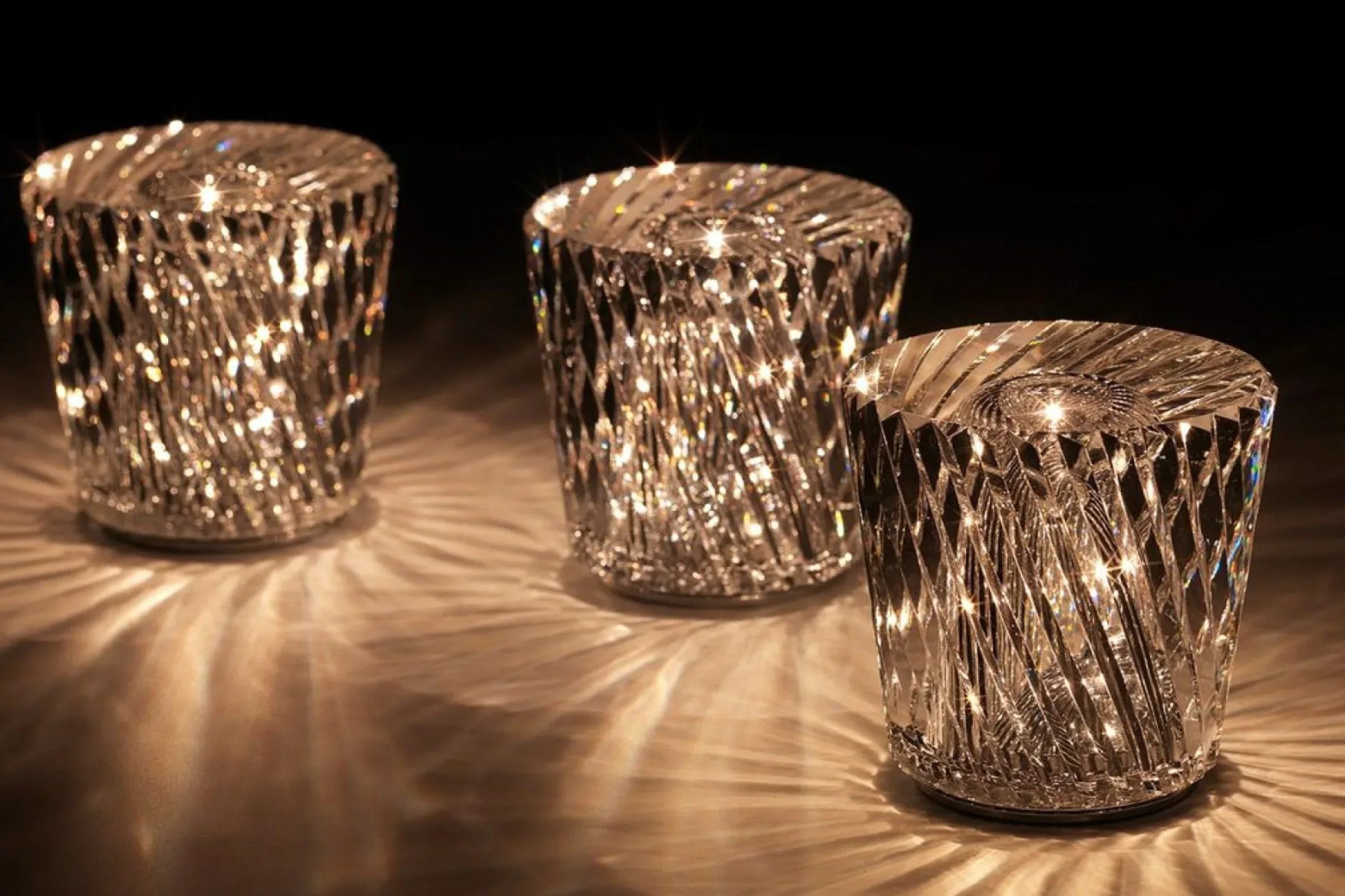 Luxurious Rechargeable Diamond Crystal Table Lamp – Lumière Diamant