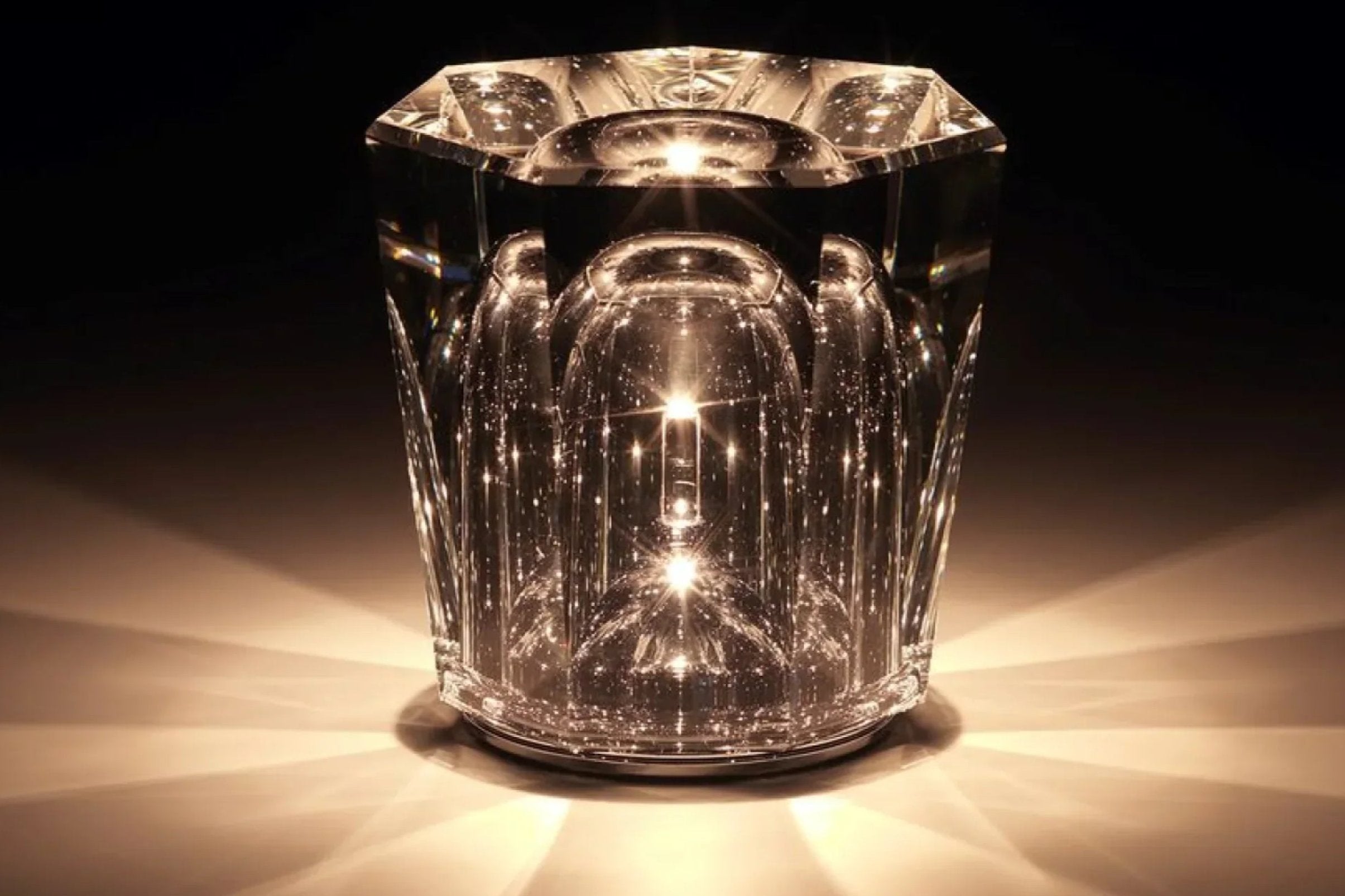 Luxurious Rechargeable Diamond Crystal Table Lamp – Lumière Diamant