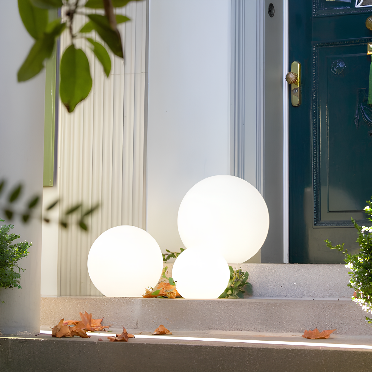 Wireless Mood Light for Indoor & Outdoor - LumaSphere