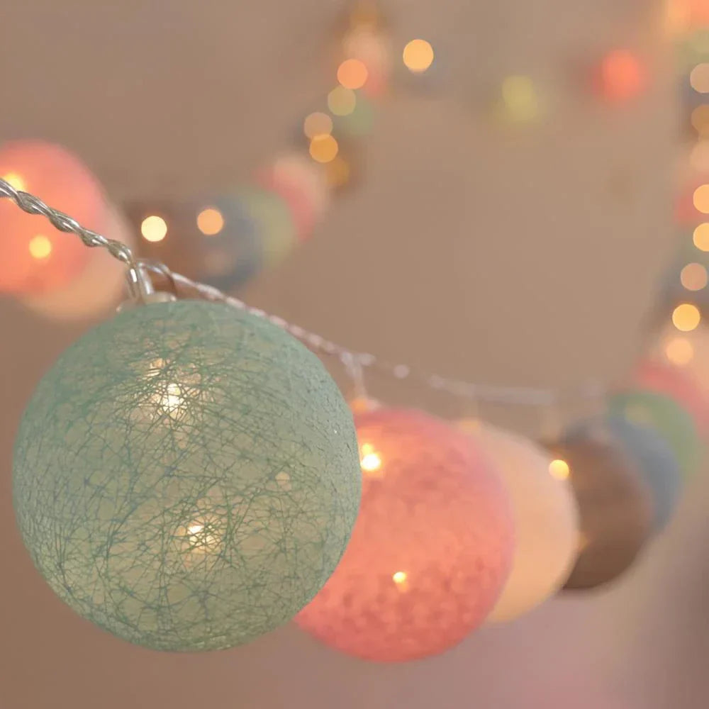 Atmospheric Balloon Garland - LumaBreeze
