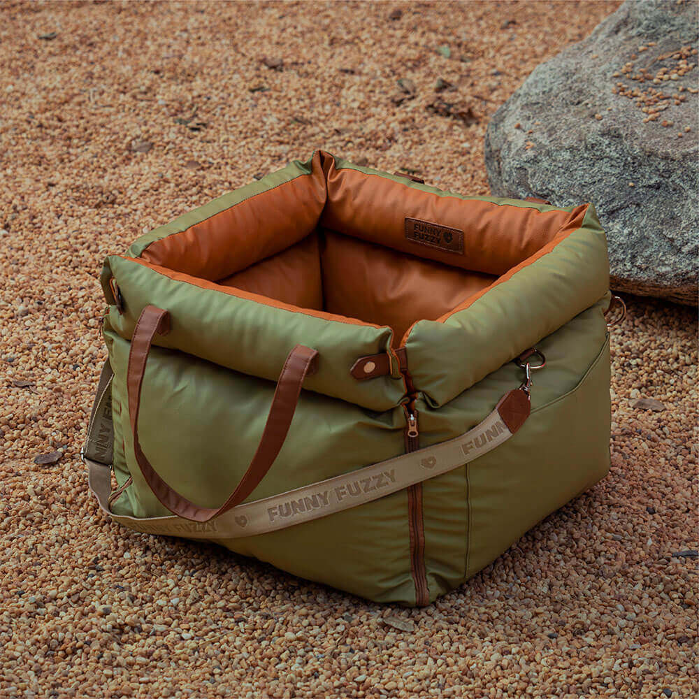 Luxury Dog Car Seat | Comfortable & Safe Travel