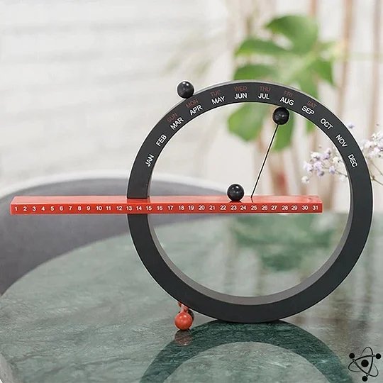 Silent Magnetic Everlasting Calendar - Calméon