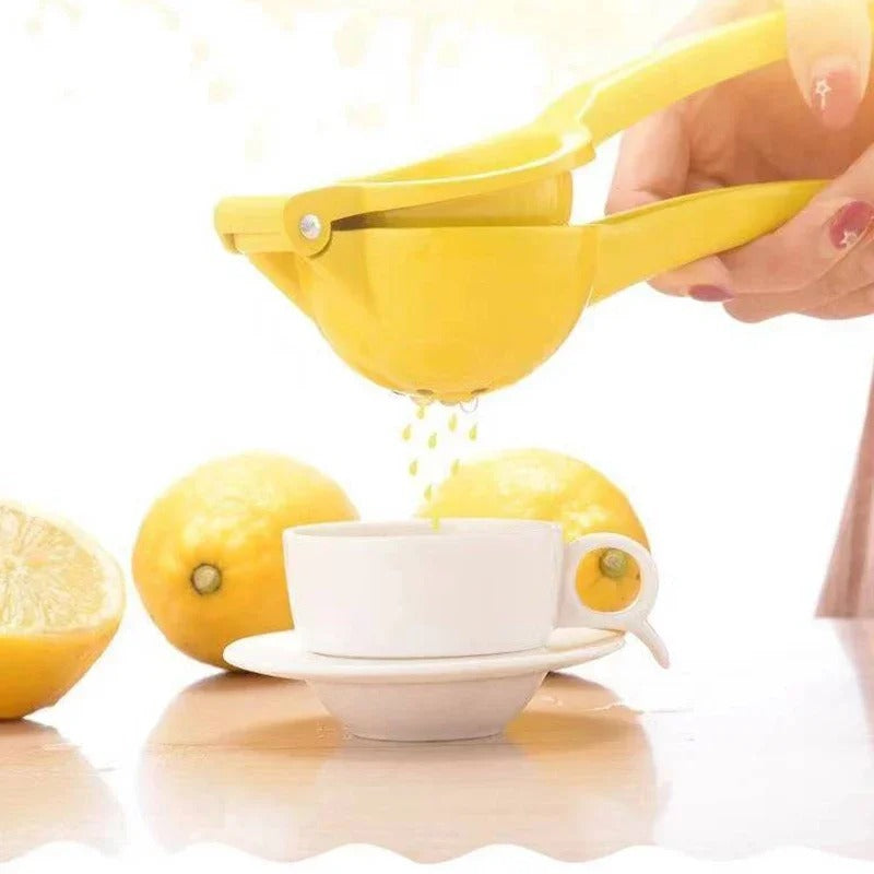 Manual Lemon Squeezer made of Aluminium - CitrusPress
