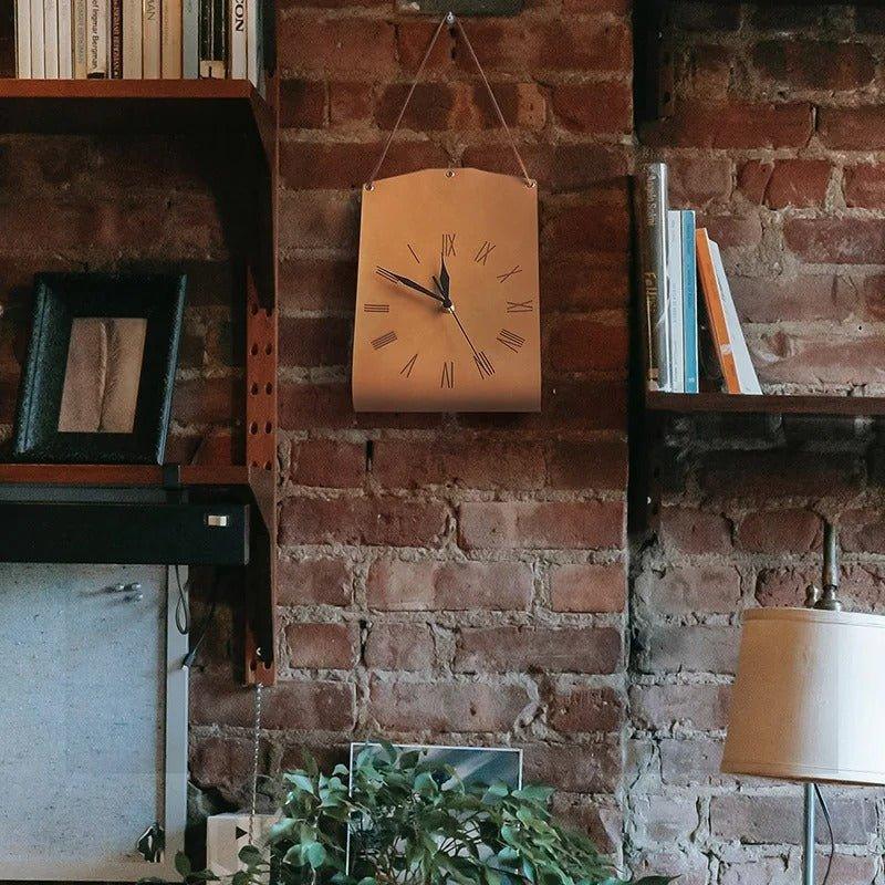 Modern Handbag-Shaped Wall Clock - Unique Decorative Clock in the Shape of a Bag