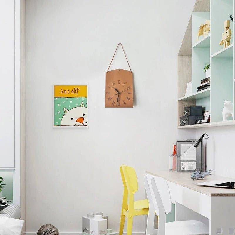 Modern Handbag-Shaped Wall Clock - Unique Decorative Clock in the Shape of a Bag