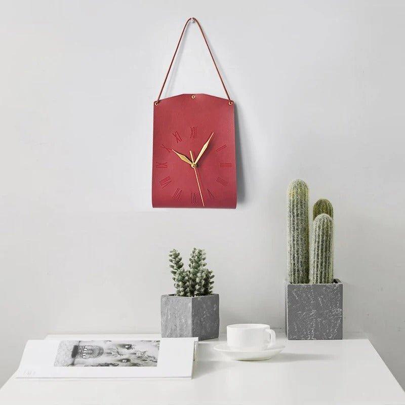 Modern Handbag-Shaped Wall Clock - Unique Decorative Clock in the Shape of a Bag