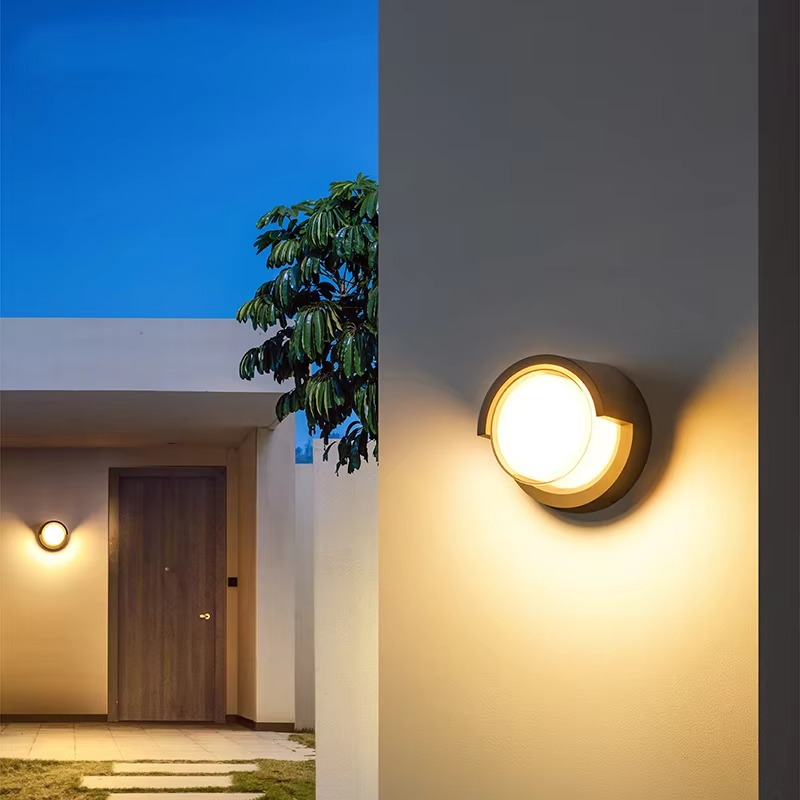 Outdoor Wall Lamp with Motion Sensor – Modern Design
