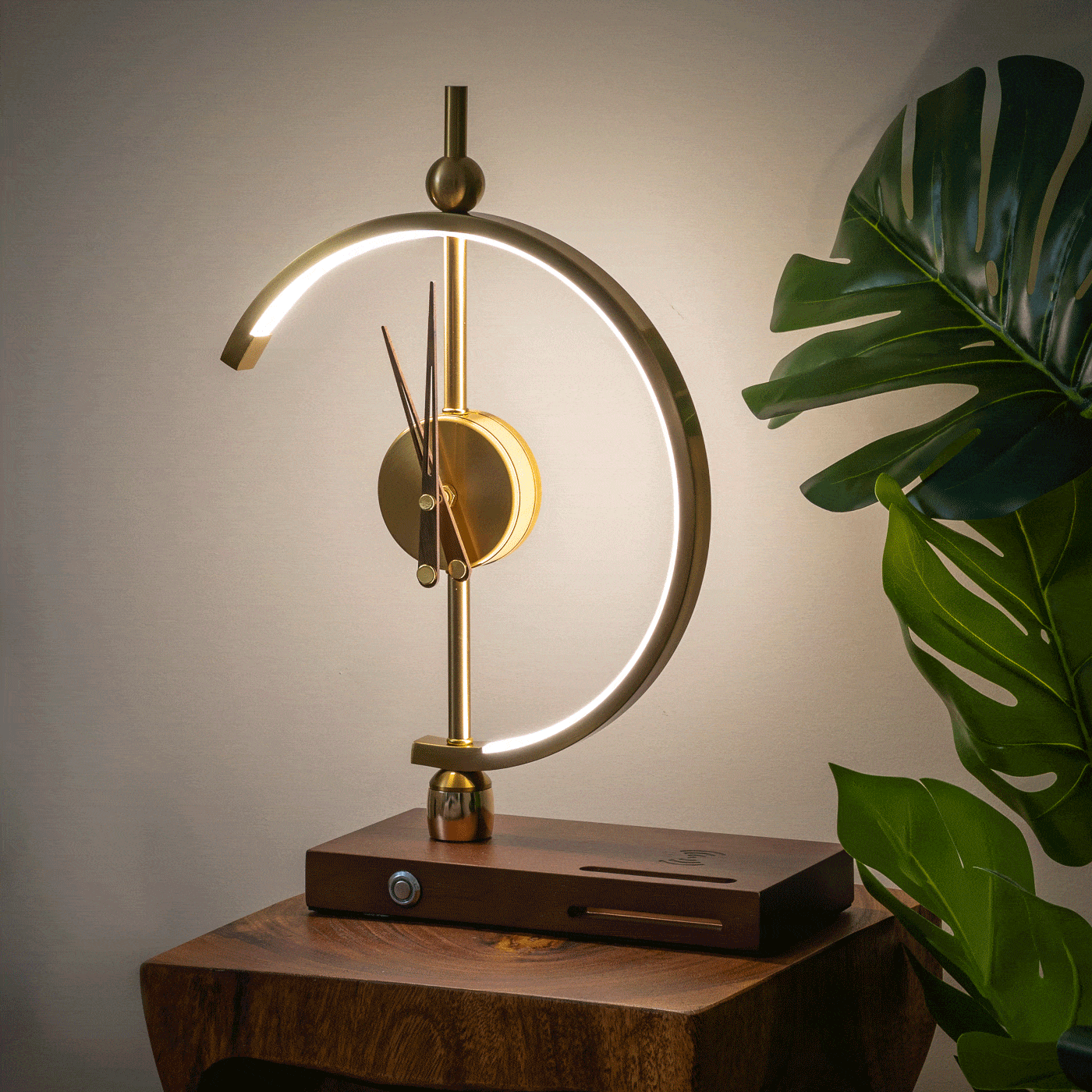 Nagoya Luxe Table Lamp – Artistic Lighting with Timeless Design