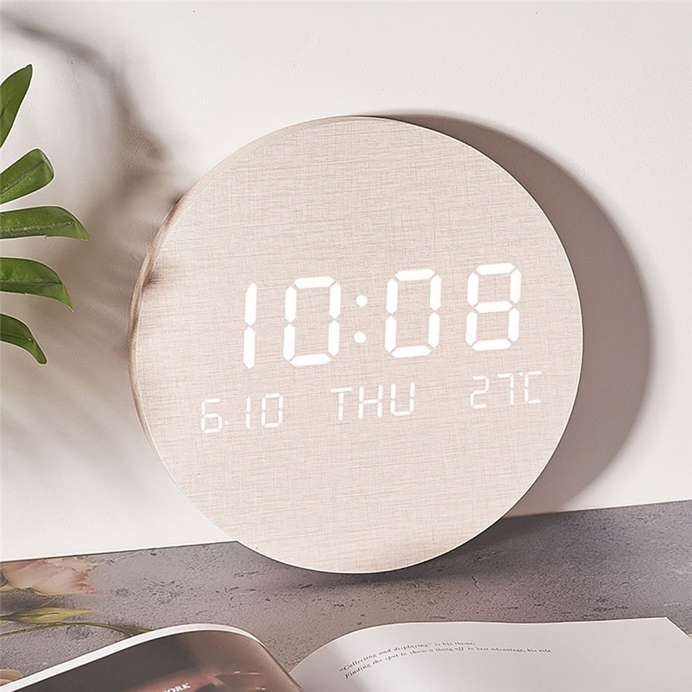 Nordic-Inspired Wall Clock – Svenna