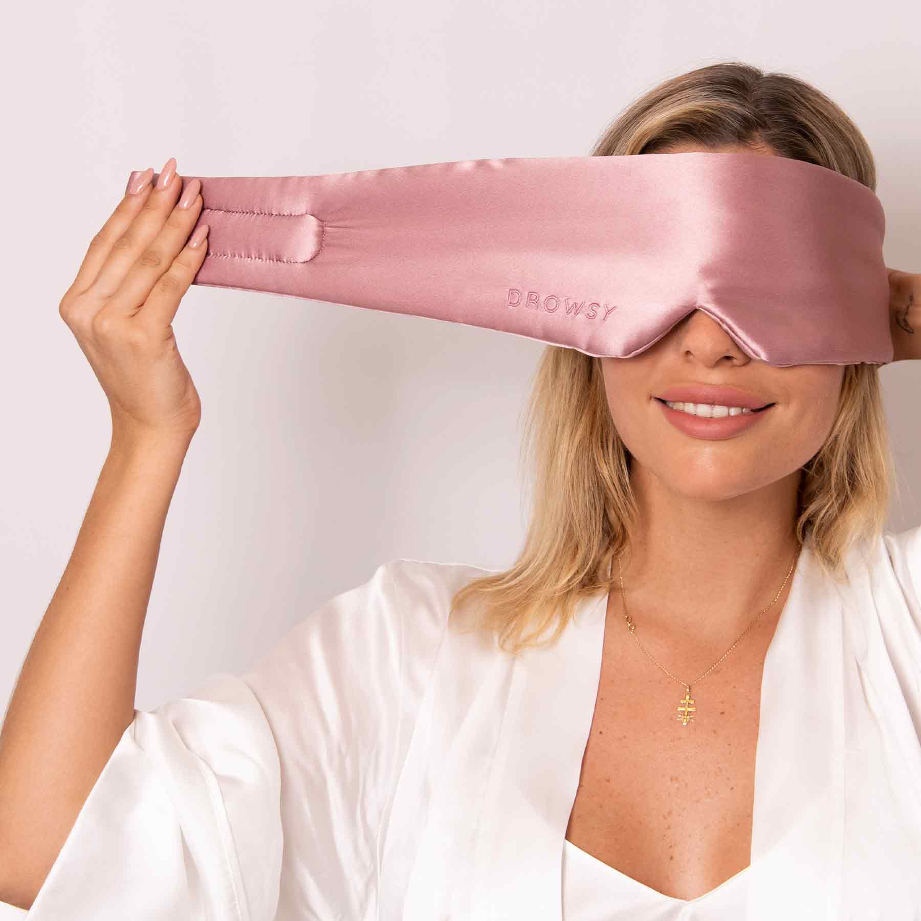 Luxurious Silk Sleep Mask – RelaxMask
