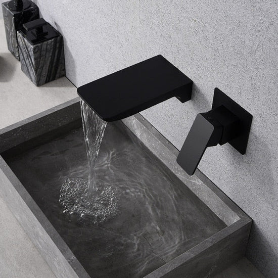 Sensor Wall Tap with Waterfall Spout – Fluxis