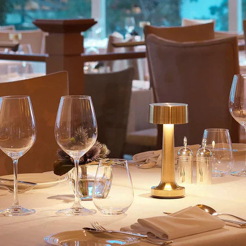 AuraLux Table Lamp – Modern, Minimalist and Dimmable