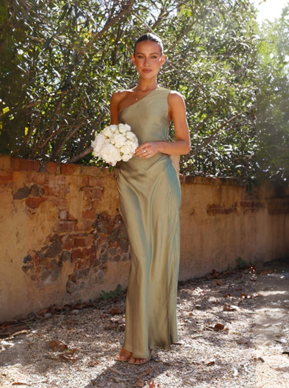 Seraphina | Satin One-Shoulder Maxi Dress with Elegant Split